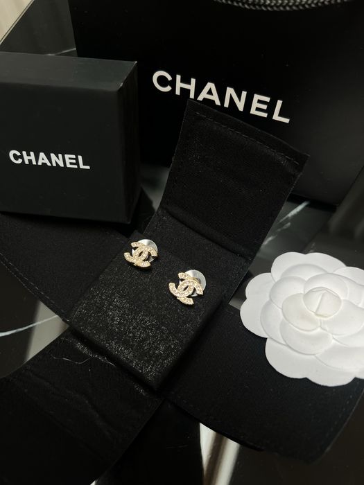 Kolczyki Chanel CC