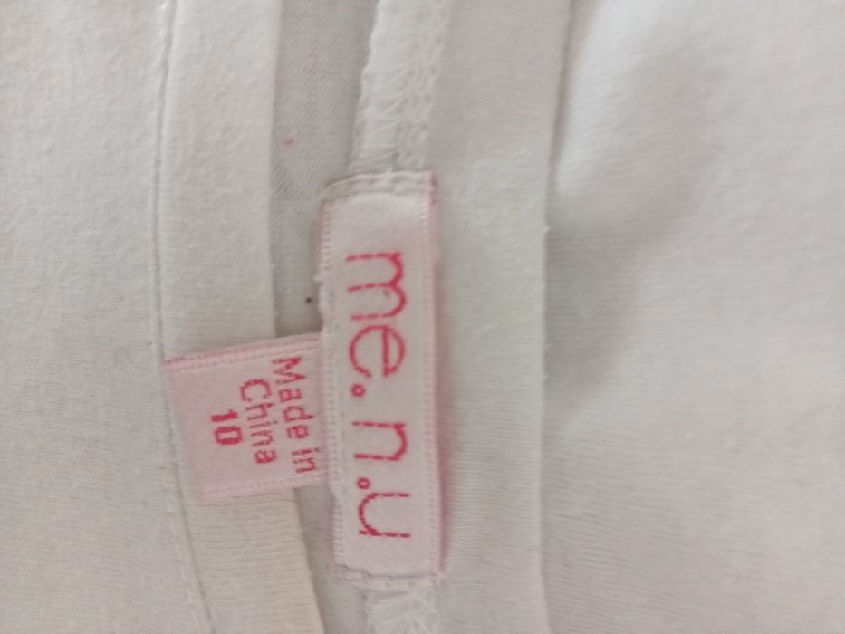 Biała bluzeczka z długim rękawem na 10 lat