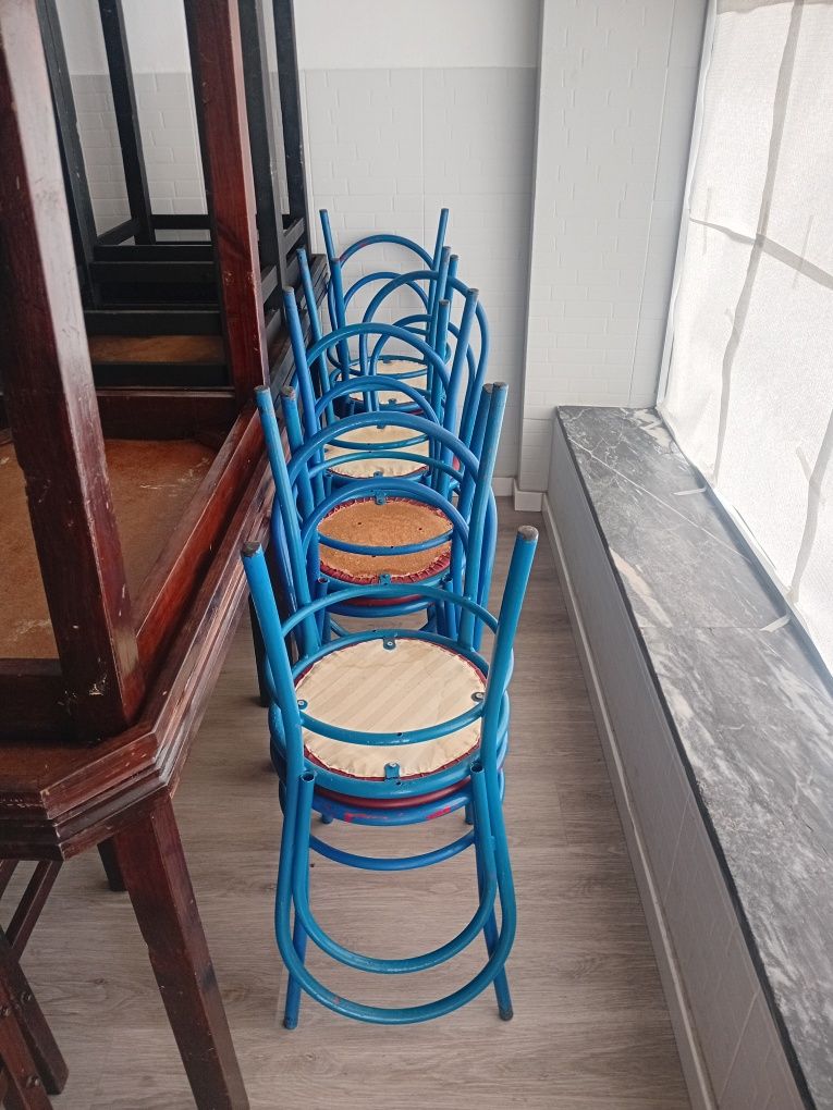 Conjunto mesas cadeiras