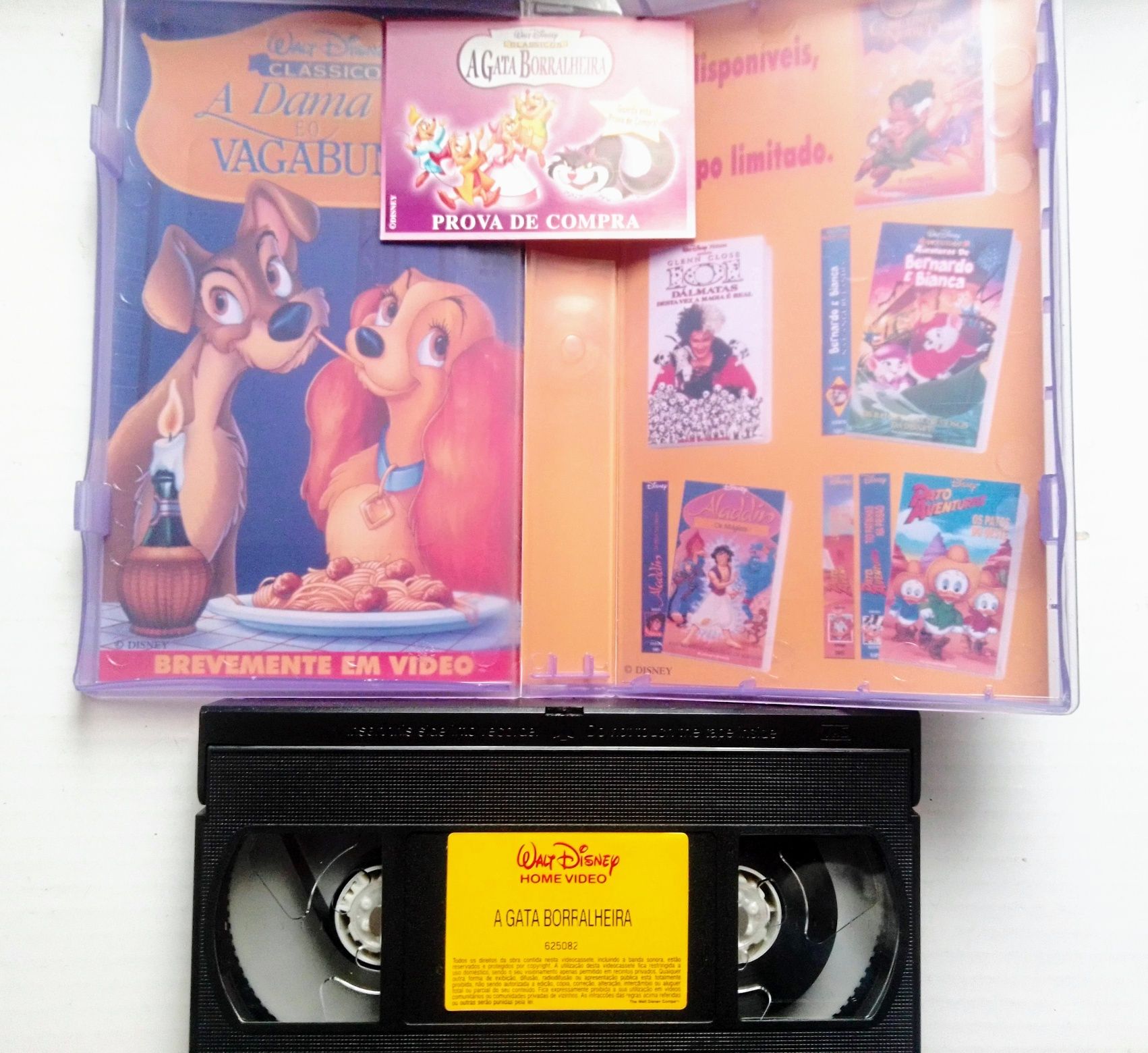 Cassetes VHS as duas 4€.