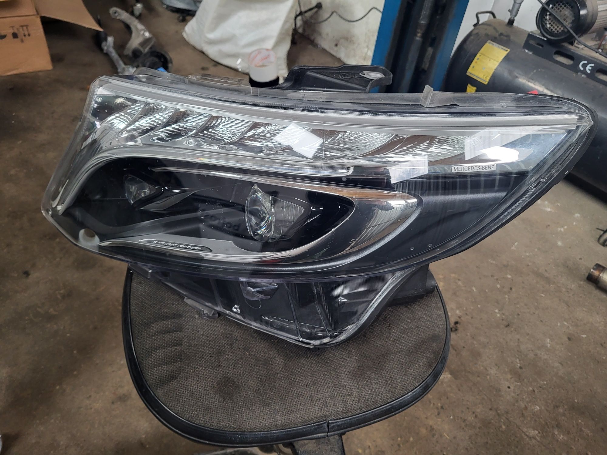 Mercedes Vito A447 Full Led lampa lewa przednia