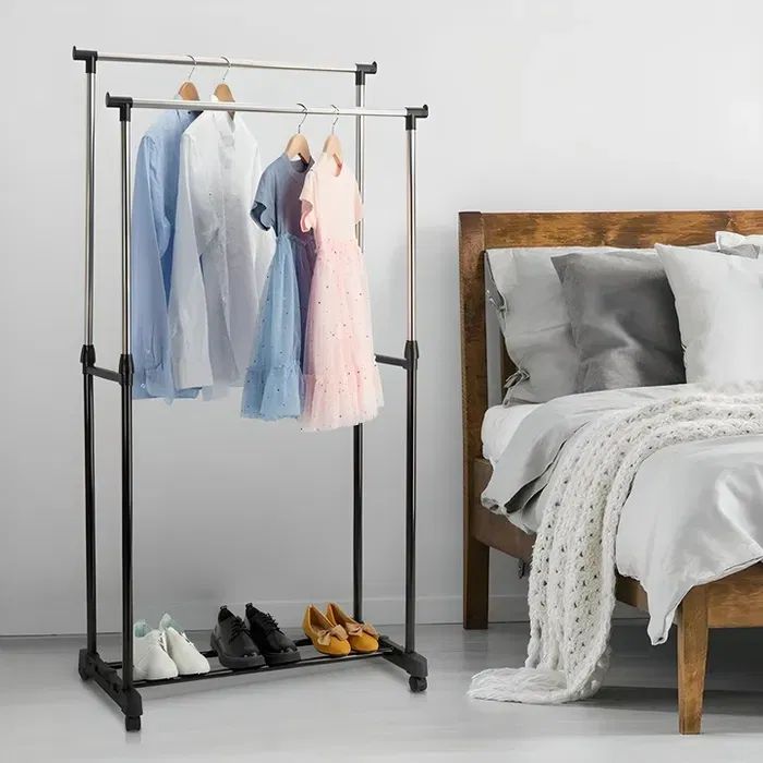 Wieszak Na Ubrania Wolnostojący Na Kółkach Podwójny Regulowany Stojak