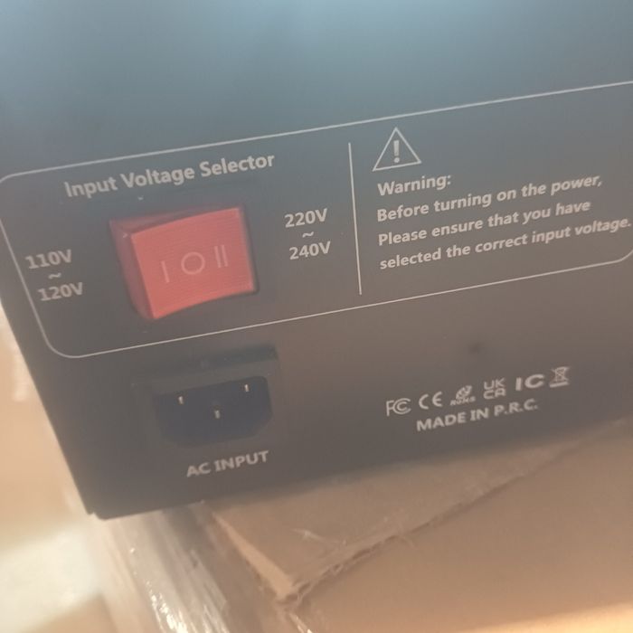 Перетворювач напруги LVYUAN VTEU-3000.