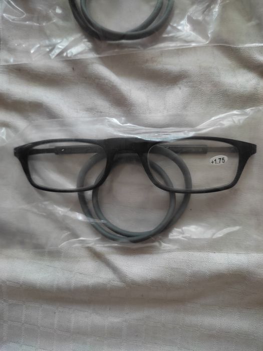 Продам очки новые