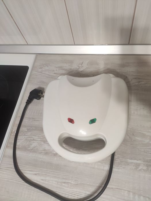 Сендвичница - бутербродница