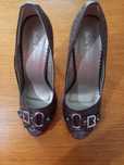 Sapatos castanhos