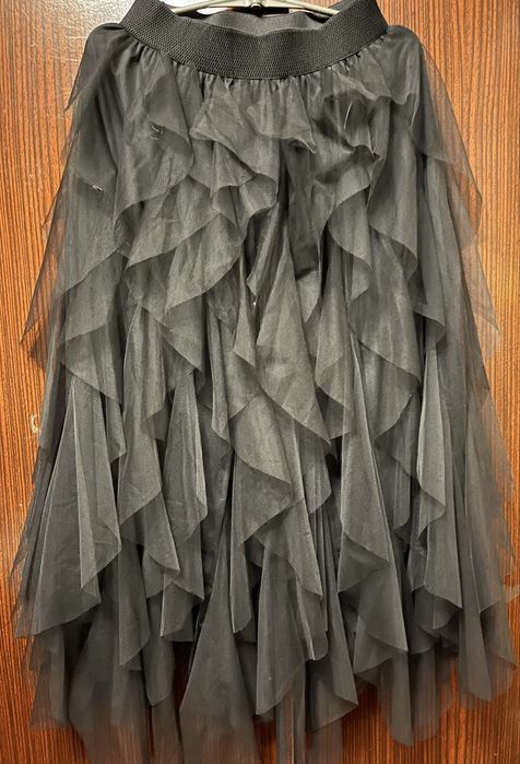 Жіноча юбка фатинова.