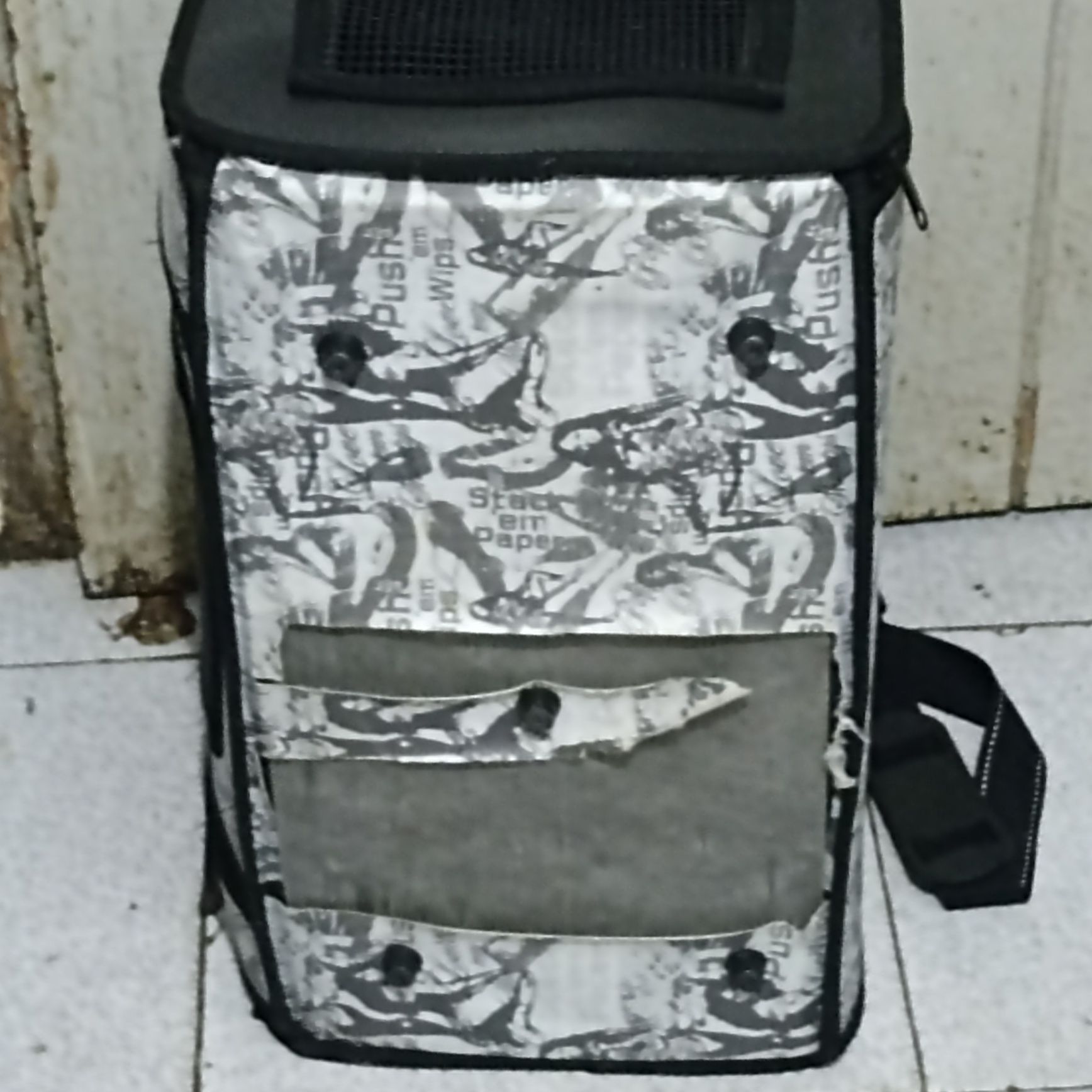 Transportador para gatos e ou cães pequenos em muito bom estado