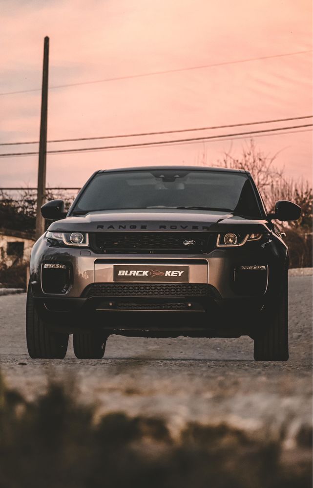 Range Rover Evoque 2.0 eD4 SE DYNAMIC “black and bronze edition”