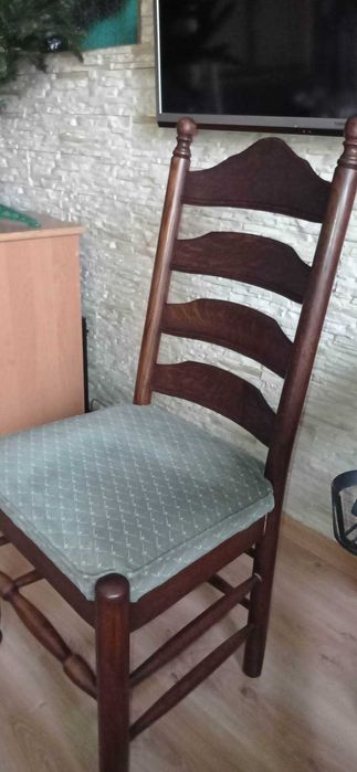 krzesło drewniane tapicerowane stylowe