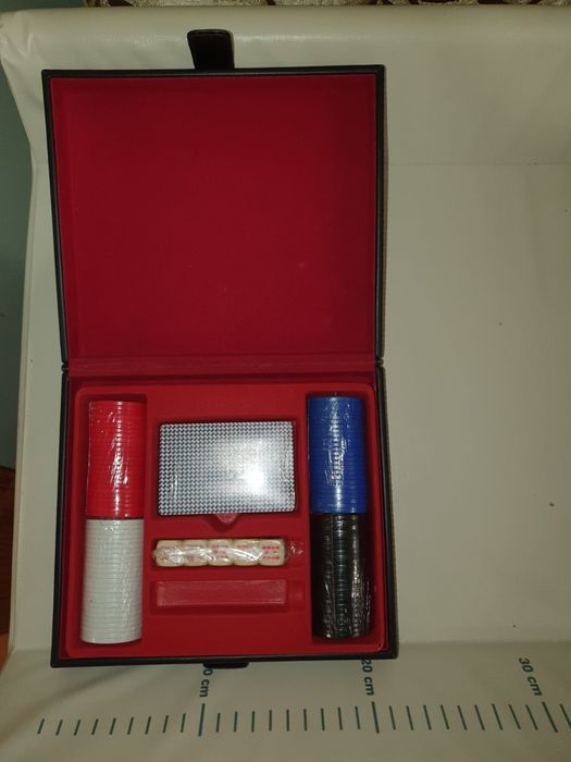 Шкіряні набори для гри в покер