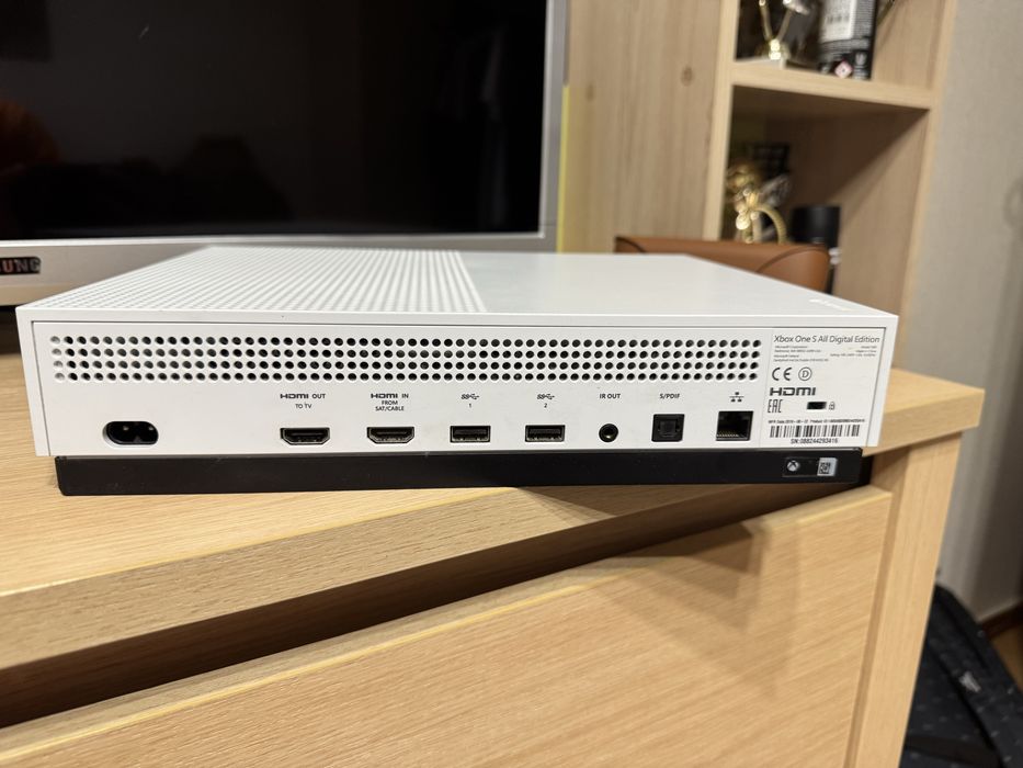 Xbox one s 1000 gb