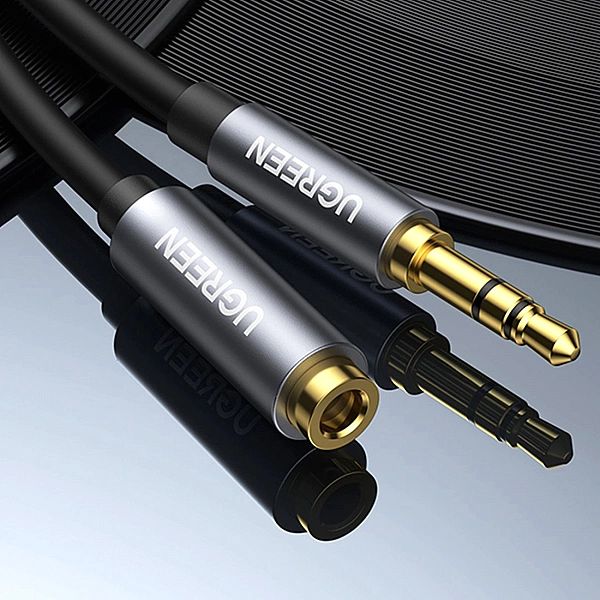 Ugreen przewód kabel przedłużacz AUX 3,5 mm mini jack 1m srebrny (1059