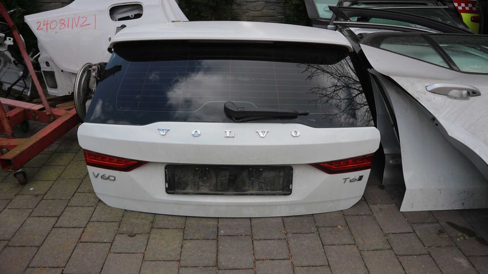 Volvo V60 II Кришка багажника