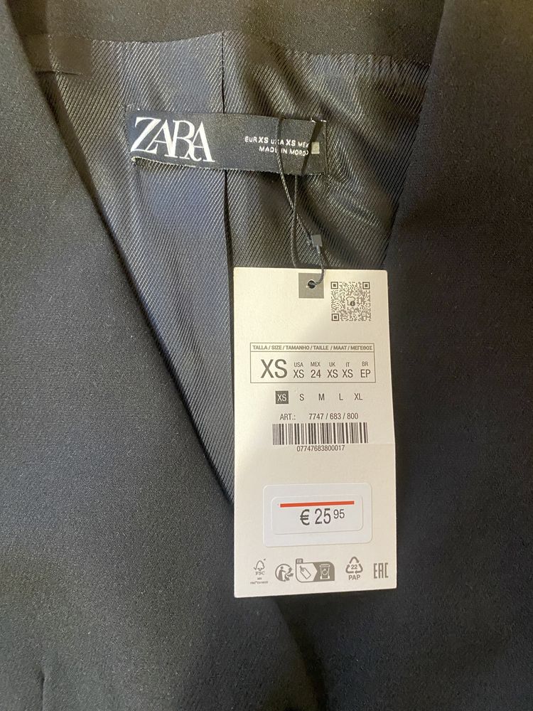 Продаю жилетку ZARA
