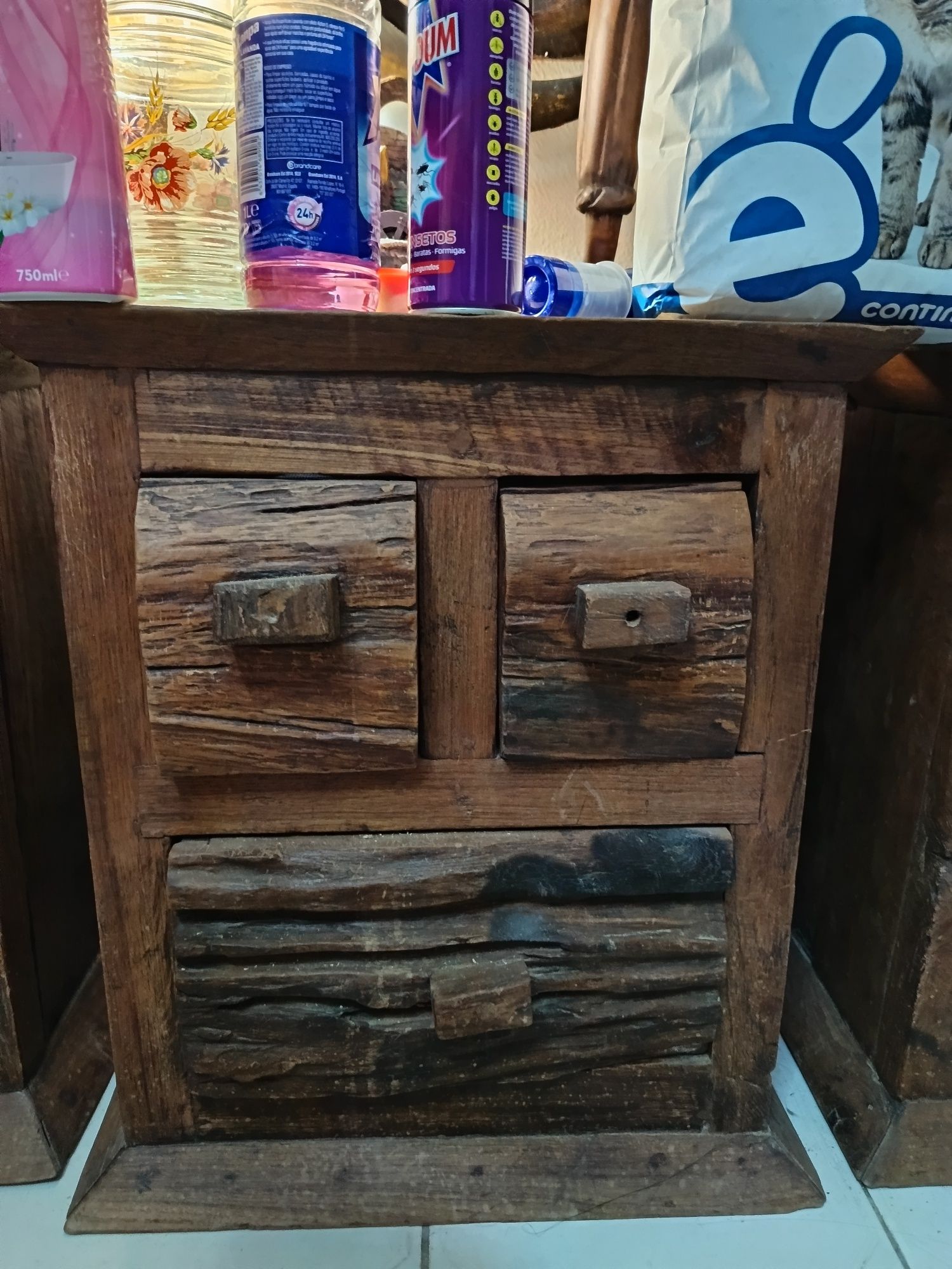 4 móveis de sala em madeira de qualidade - 150€/cada ou 500€/conjunto