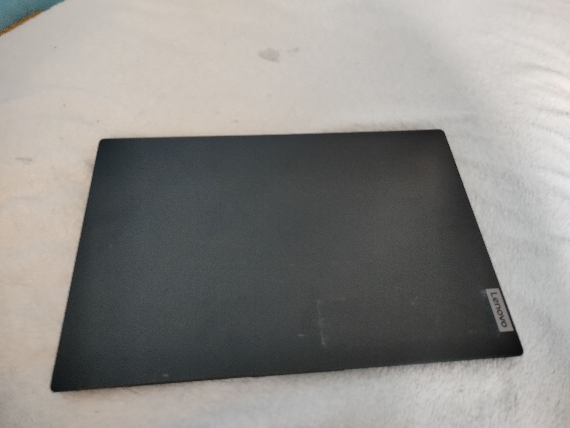 Sprzedam laptopa Lenovo Intel Core i3 w pełni sprawny