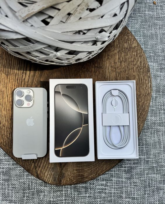  Apple iPhone 16 Pro Max 256GB Natural Titanium / Gwarancja / 100%