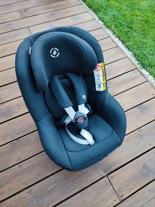Fotelik Maxi-Cosi Pearl Pro 2 I-Size 0-18 kg z bazą Family