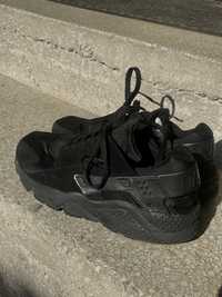 Кросівки Nike air huarache