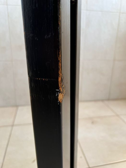 Mesa extensivel preta de madeira