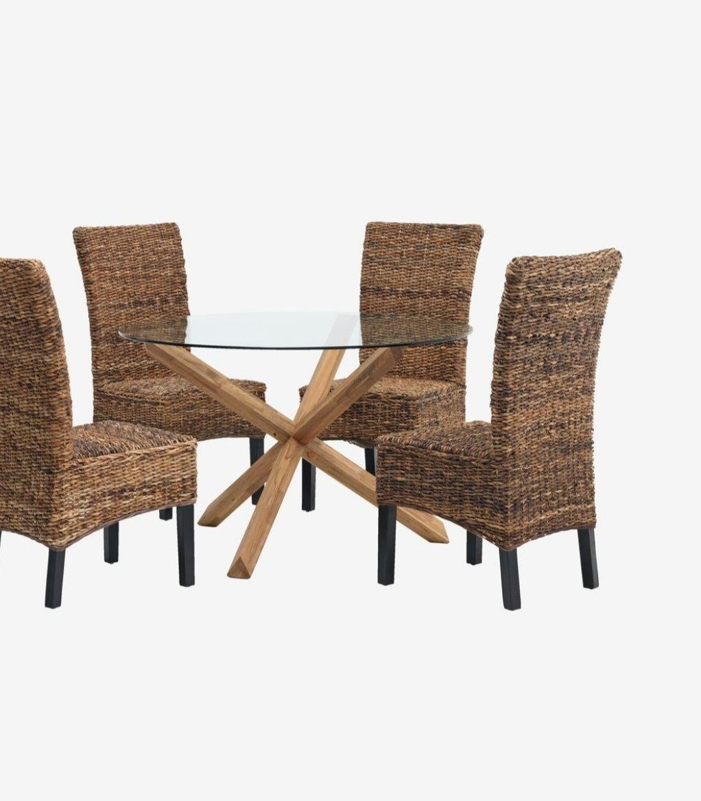 Mesa com tampo em vidro