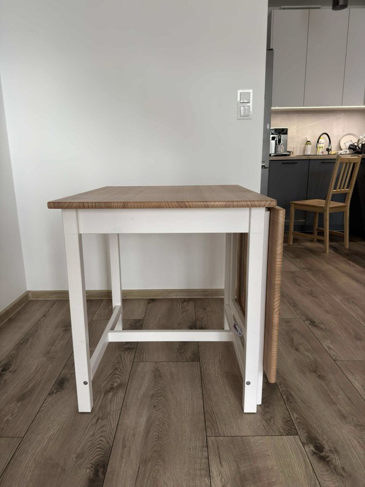Ikea rozkładany stolik jadalnia drewniany stół krzesła zestaw krzeseł