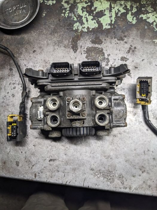 Модулятор EBS Mercedes Actros MP3 Axor