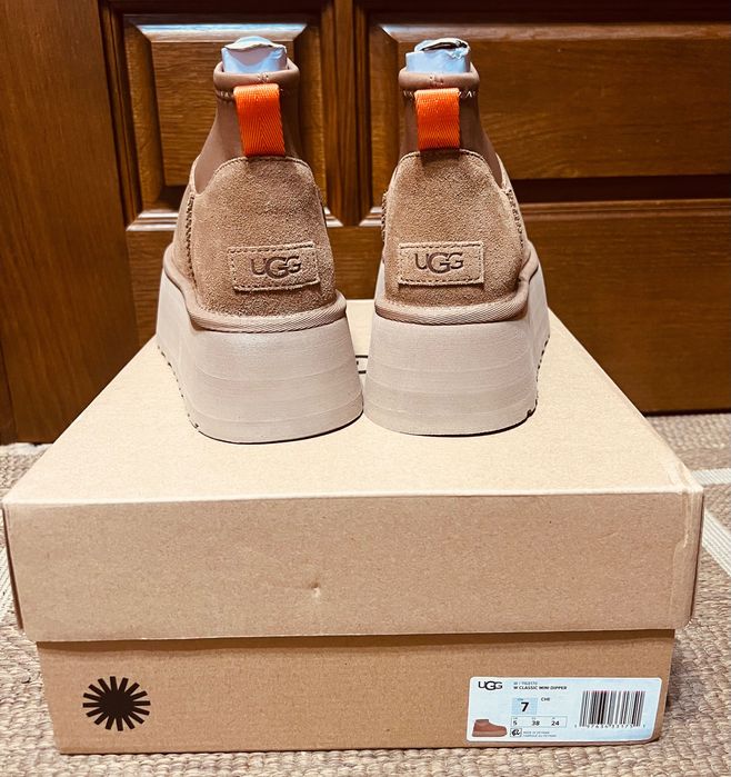 Ушні жіночі оригінал