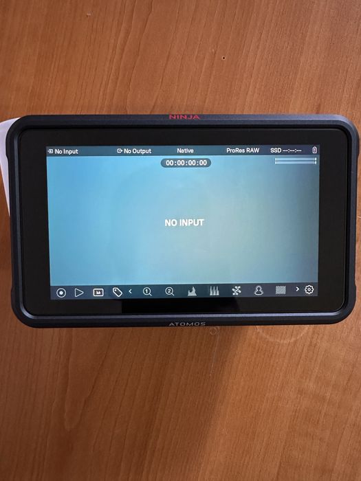 Atomos Ninja V - Monitor Gravador em Muito Bom Estado com Caixa