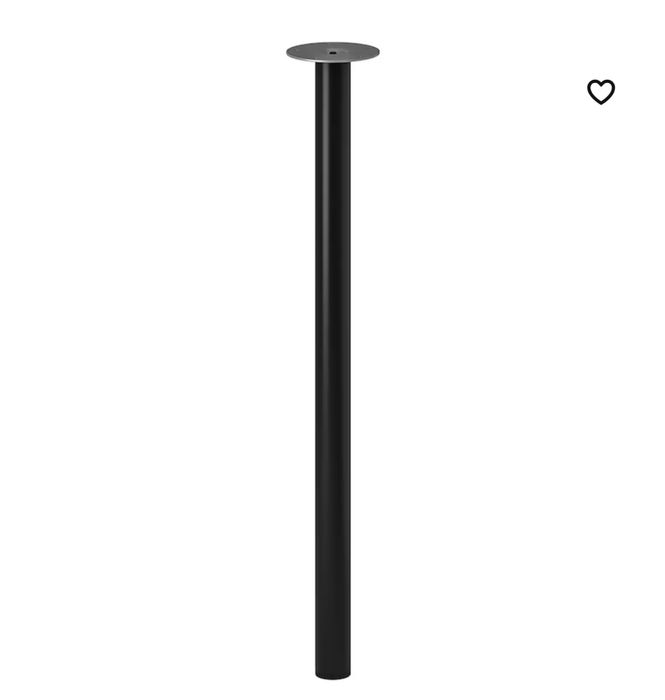 Secretaria de madeira e pernas pretas