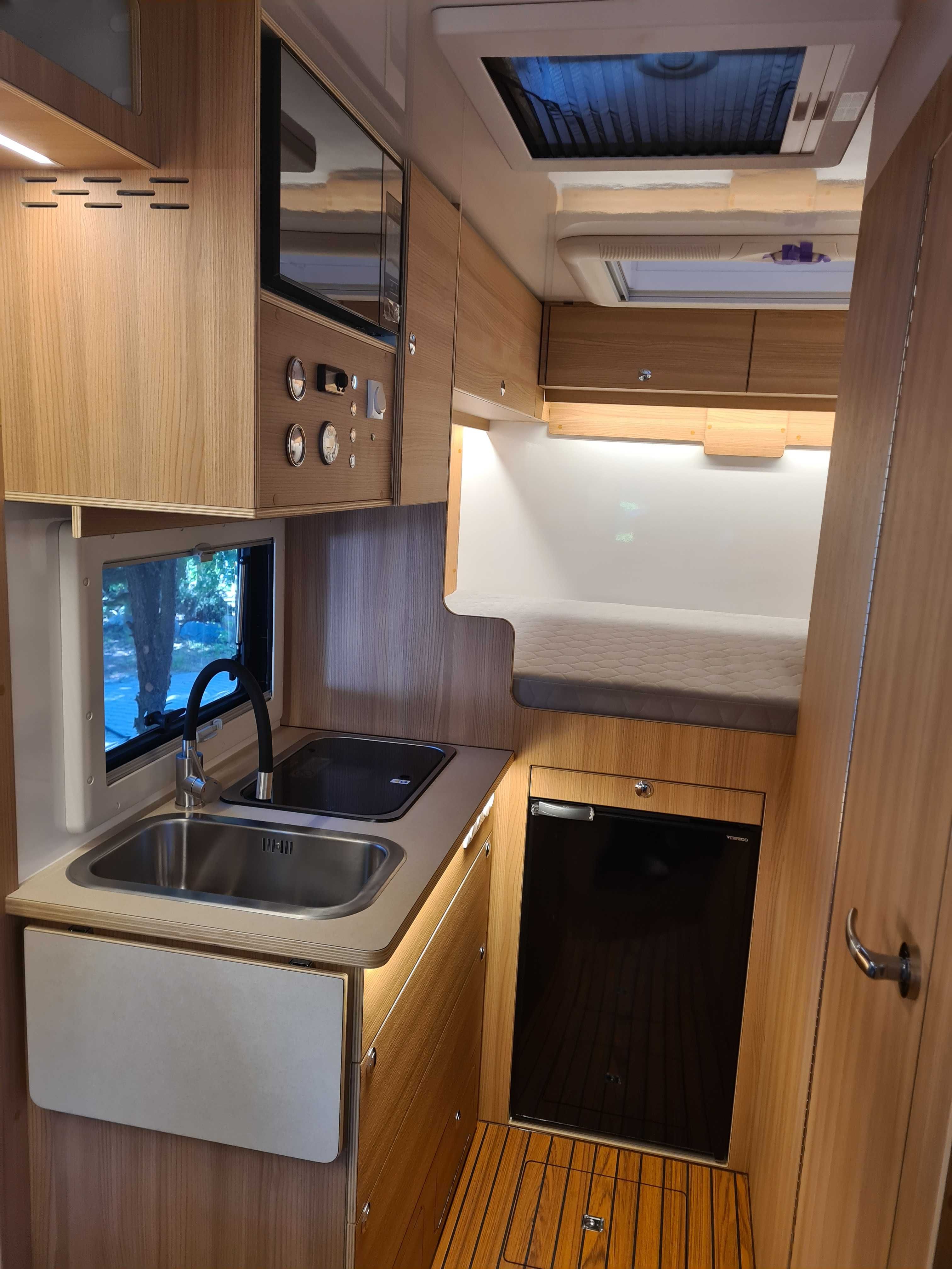 KAMPER 2025 EBACAMP VW Crafter Półintegra Camper