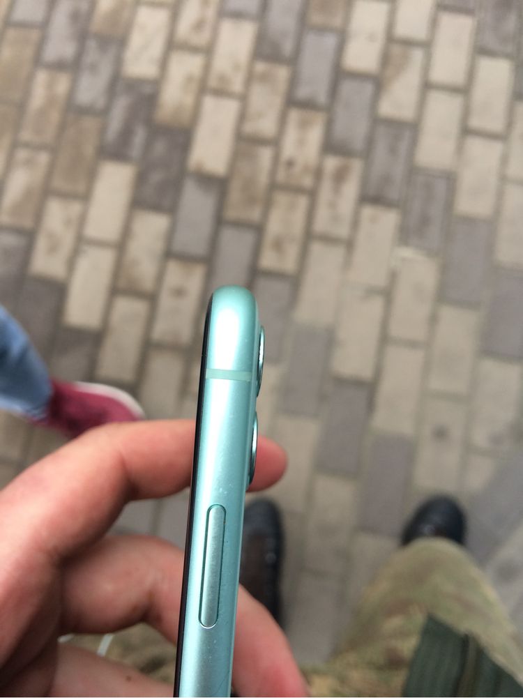 iPhone 11/256 торг состояние 7/10