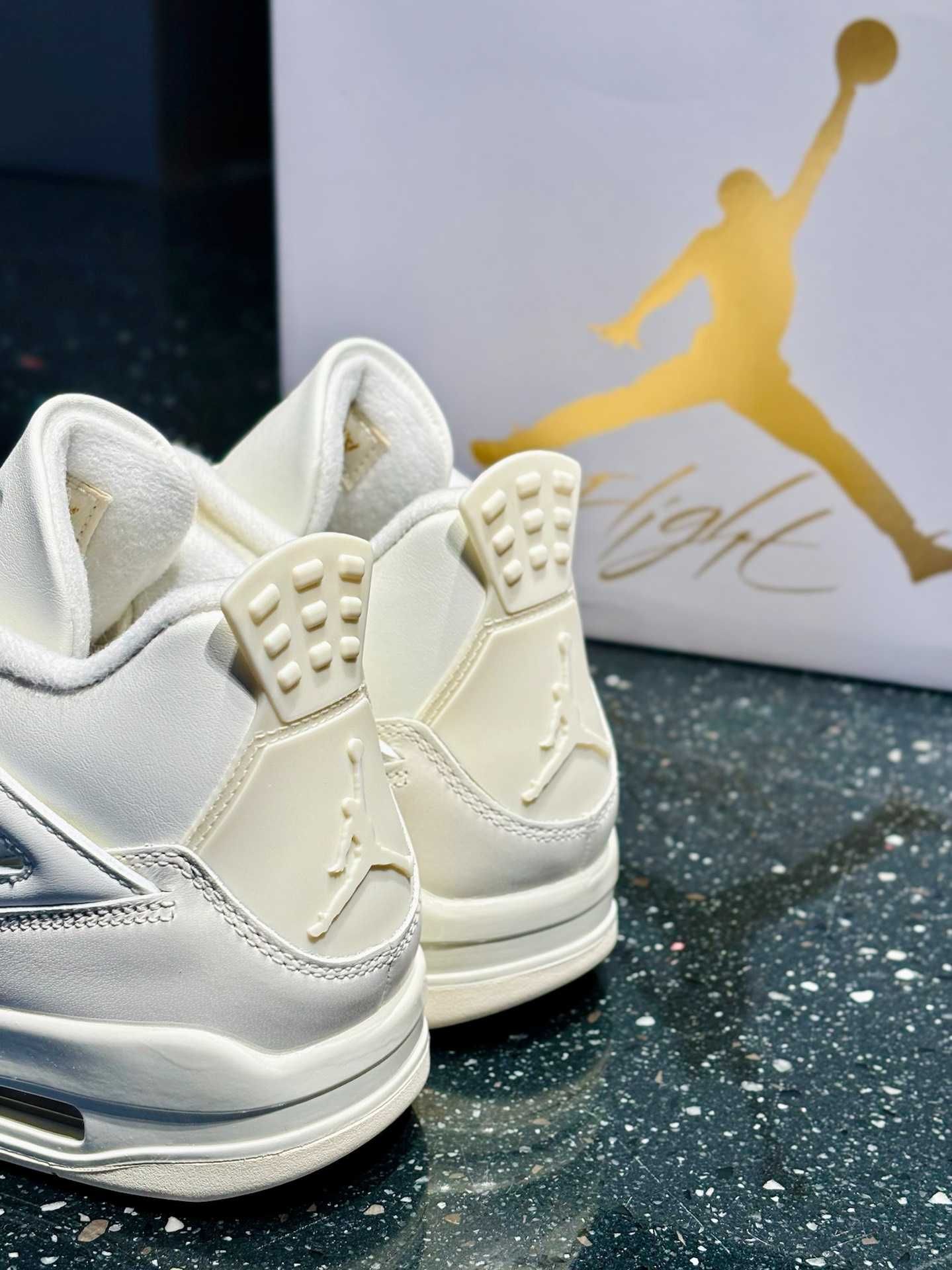Jordan4Retro Metallic Gold R.45