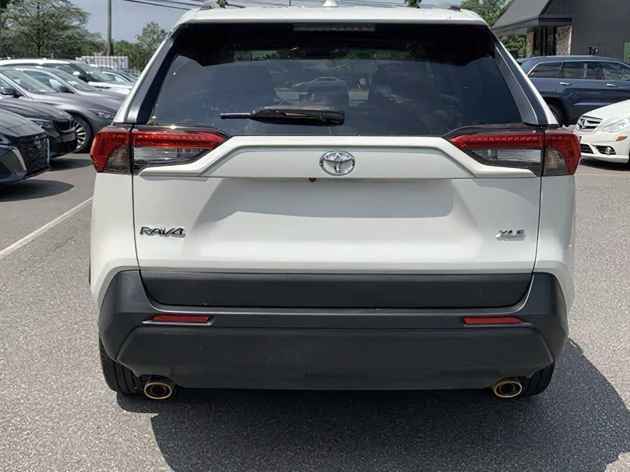 Toyota RAV4 2021