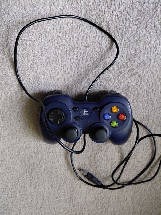 Ligitech gamepad 310