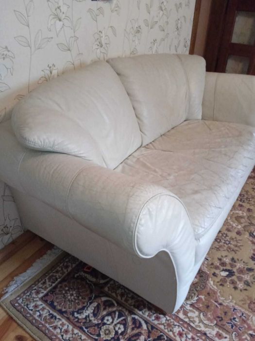 Диван шкіряний,м'який