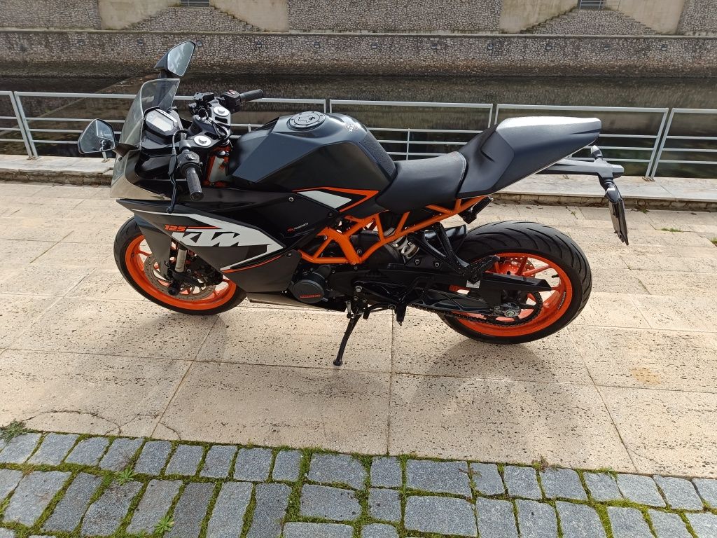 KTM RC 125 IMPECÁVEL