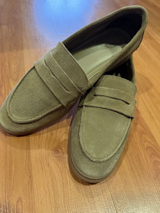 Продам лофери Zara