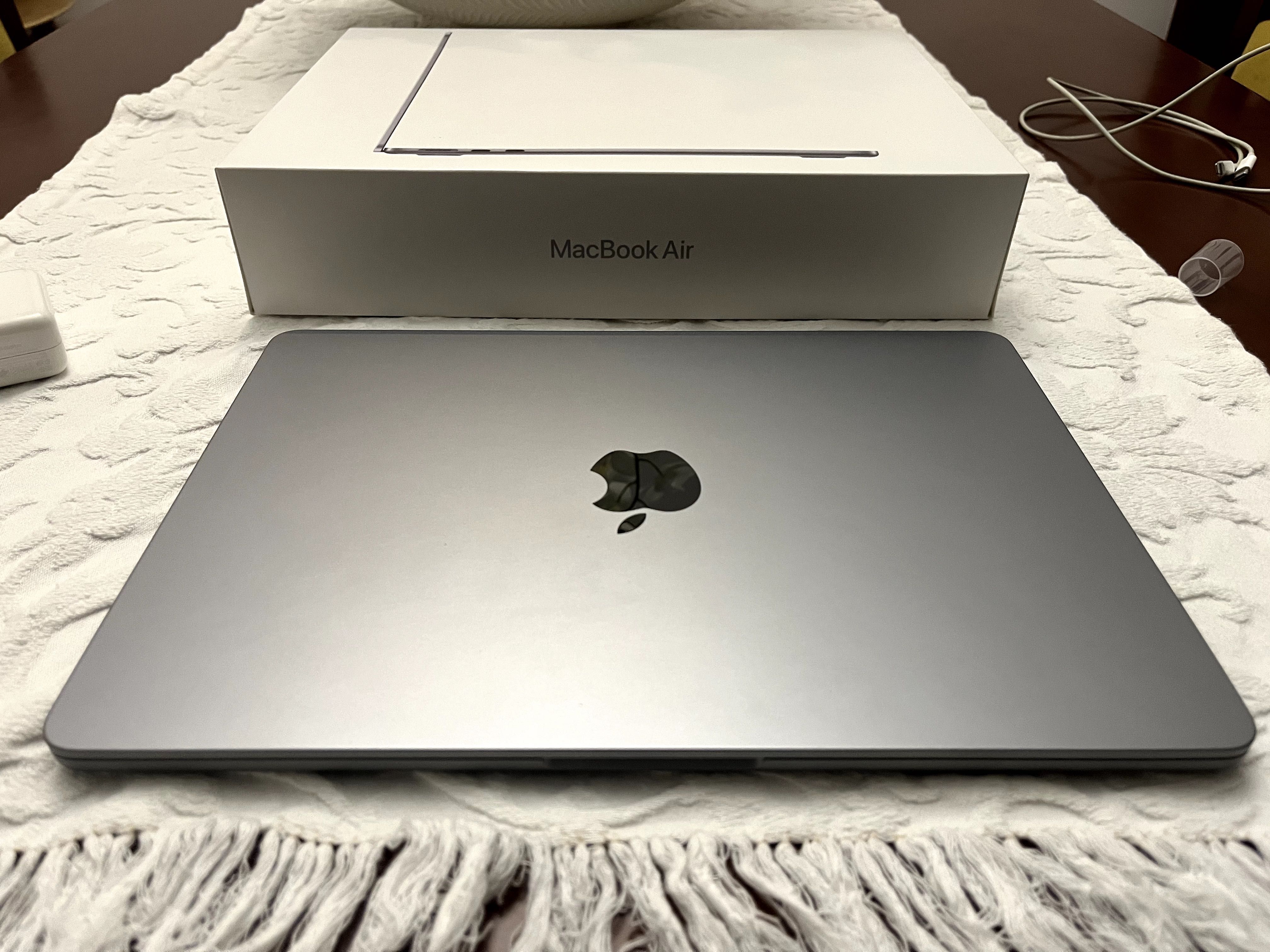 MacBook Air M2 13" (2022) | 8GB RAM | 256GB SSD | Garantia