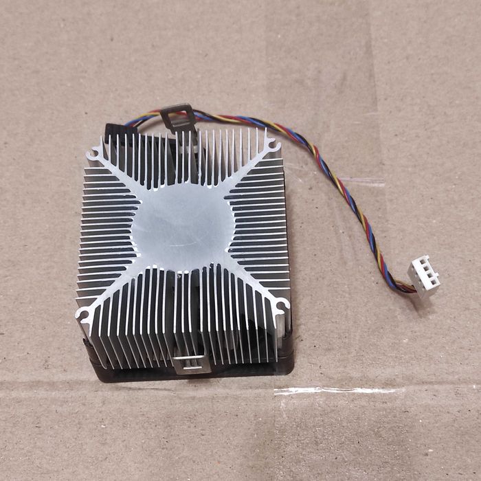 Процессорный кулер AMD стандартный