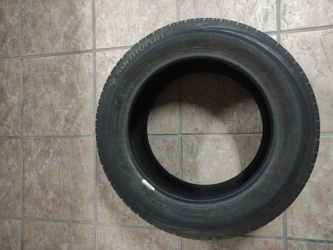Pneu da marca Kormoran 205/60 R15 91V