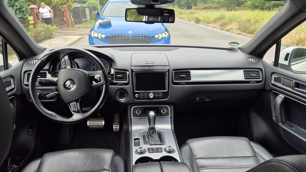 Volkswagen Touareg 3.0 TDI R-line