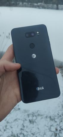 Продам смартфон LG v30 Побитый экран