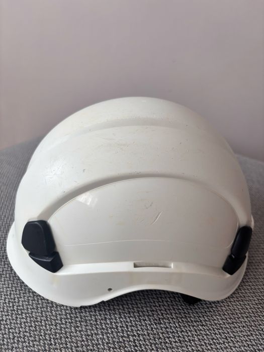 Kask roboczy używany