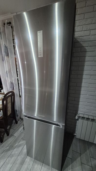 Meble kuchenne z lodówka i  zmywarką