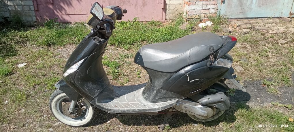 Продам скутер Piaggio ZIP