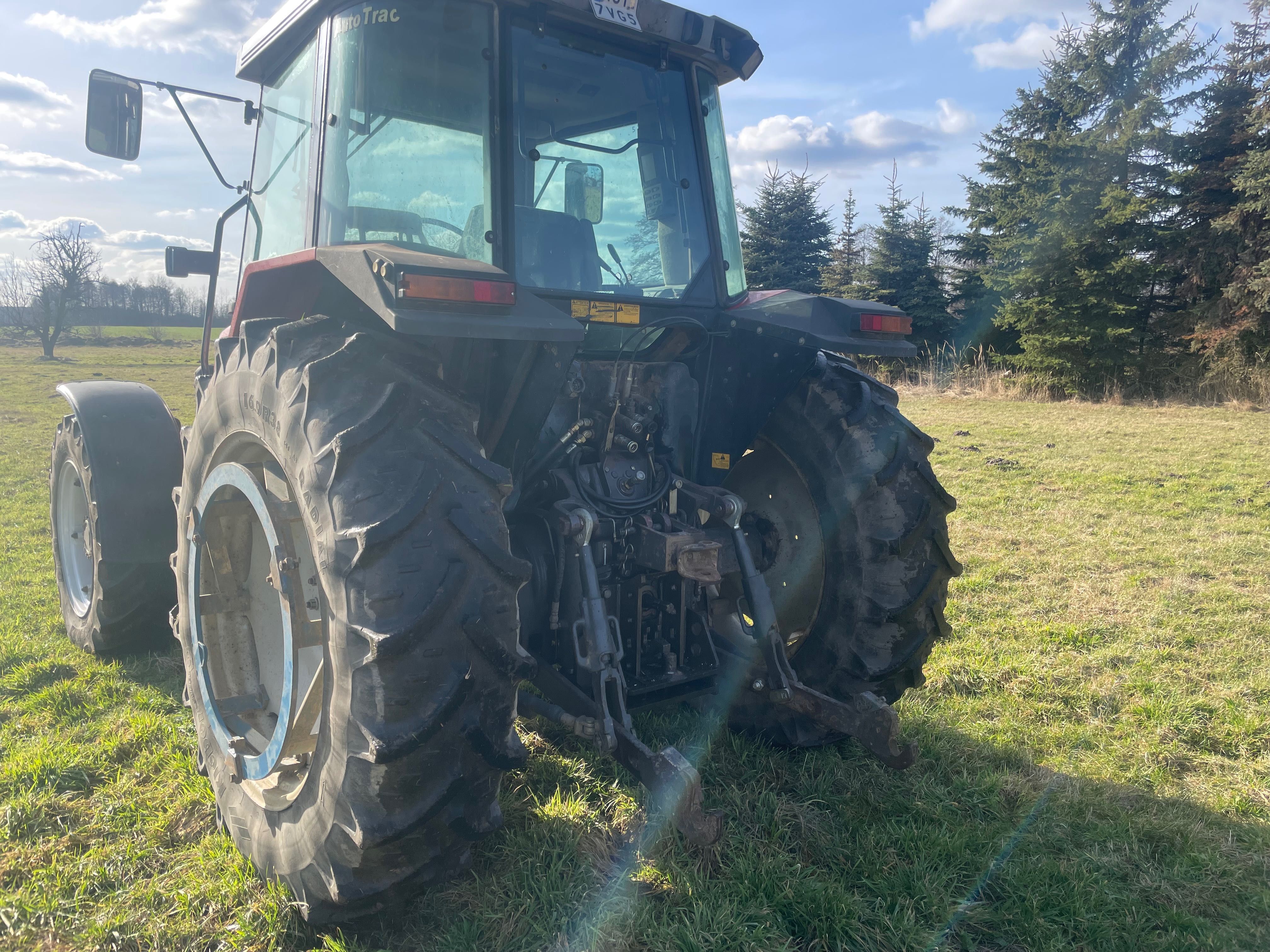 Ciągnik Rolniczy Massey Ferguson 6160  klimatyzacja.  Ładny !!!