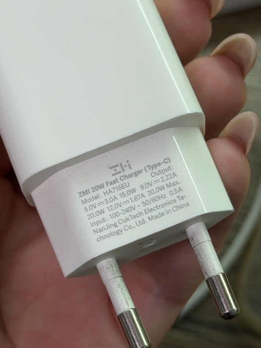 Продам Iphone 14 Pro/256 Deep Purple