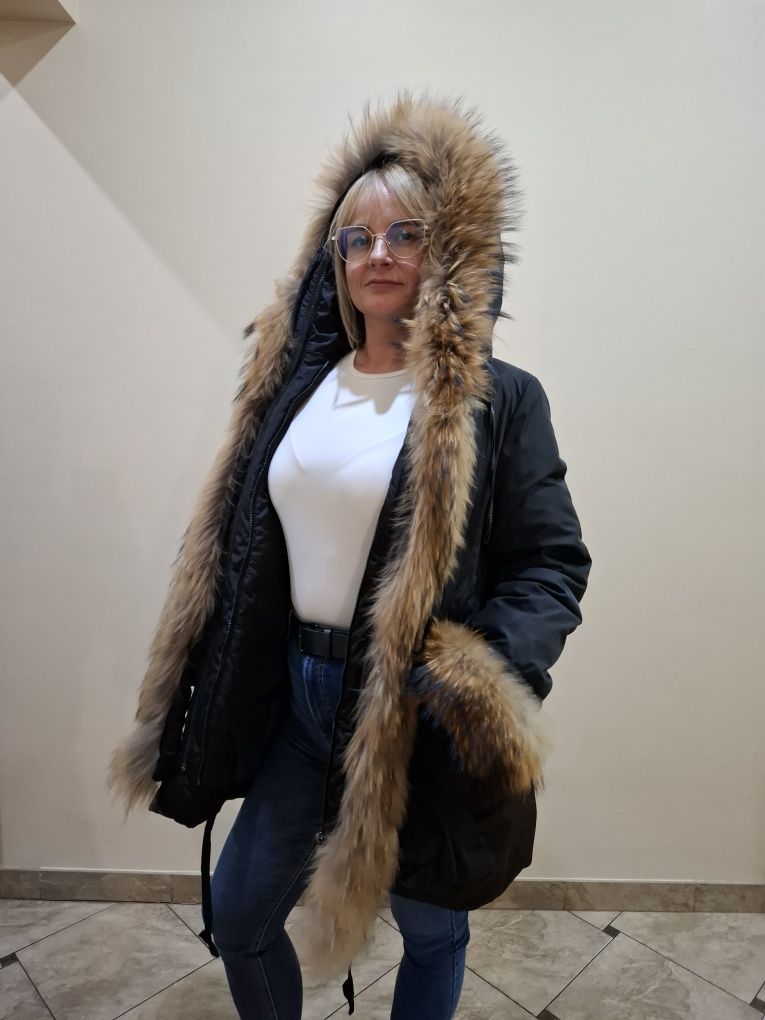 Kurtka puchowa  z naturalnym obszyciem